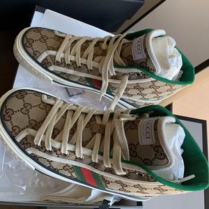 Gucci
Women's Tennis 1977 GG High Top Sneakers 7 1/2 fits US 8